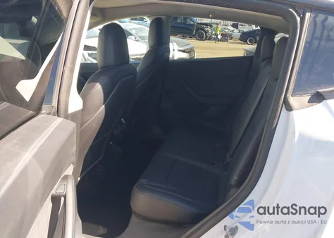 2022 Tesla Model Y Performance Dual Motor All-Wheel Drive z USA, uszkodzony, nr VIN 7SAYGDEF6NF495321